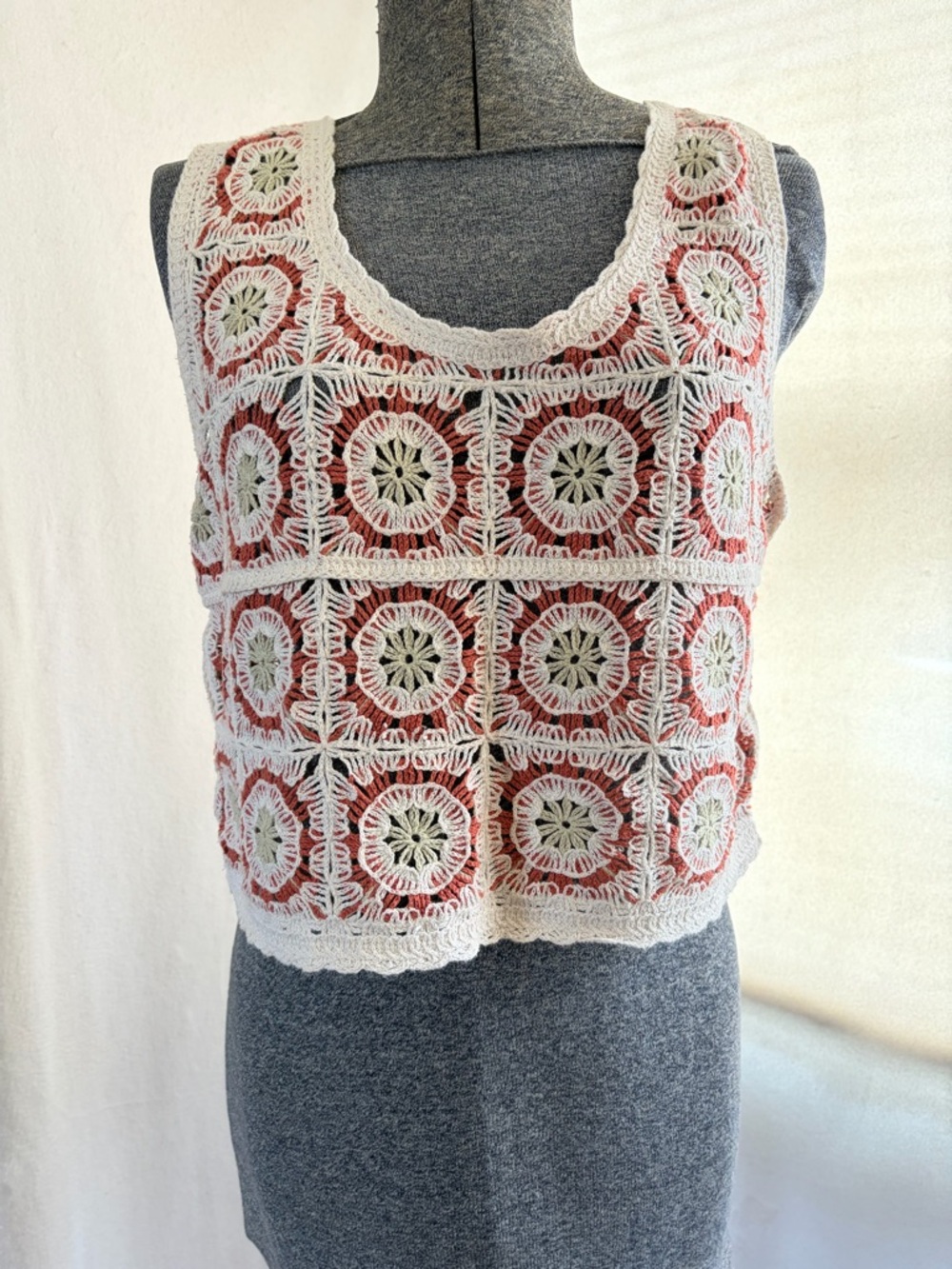 Rachel Zoe crochet cropped tank top